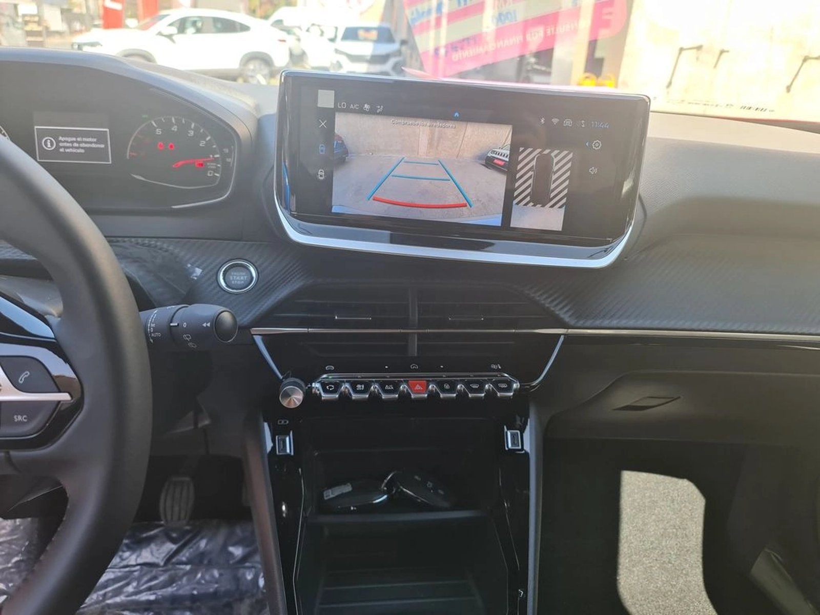 PEUGEOT 2008 MCA Active Puretech 130 2025 - Imagen 13 de 17
