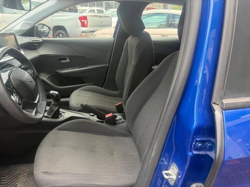 Peugeot 208 PURETECH 75 MT 1.2 2023 - Imagen 8 de 12