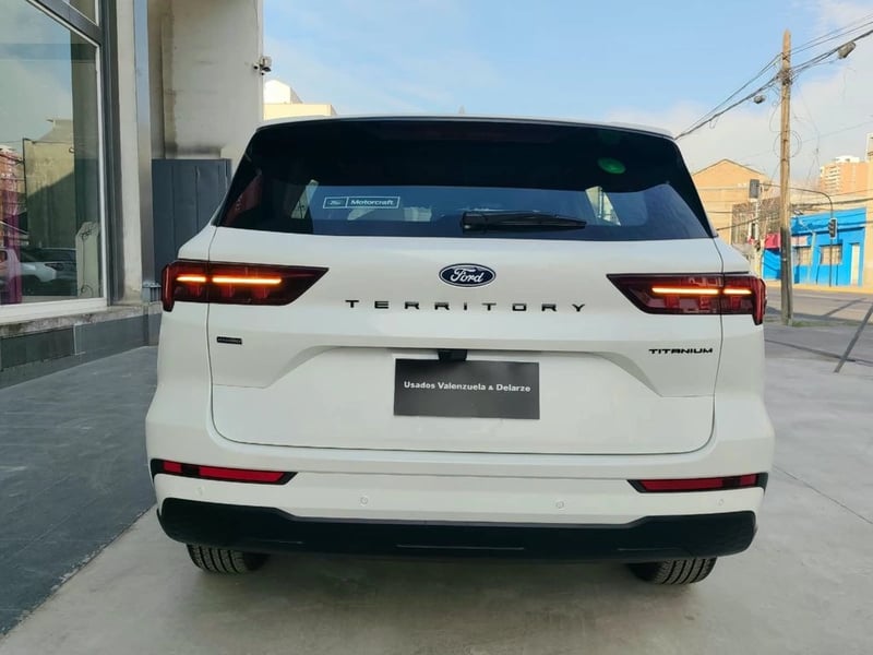 Ford TERRITORY Titanium FHEV 1.5L AT 2026 - Imagen 6 de 16