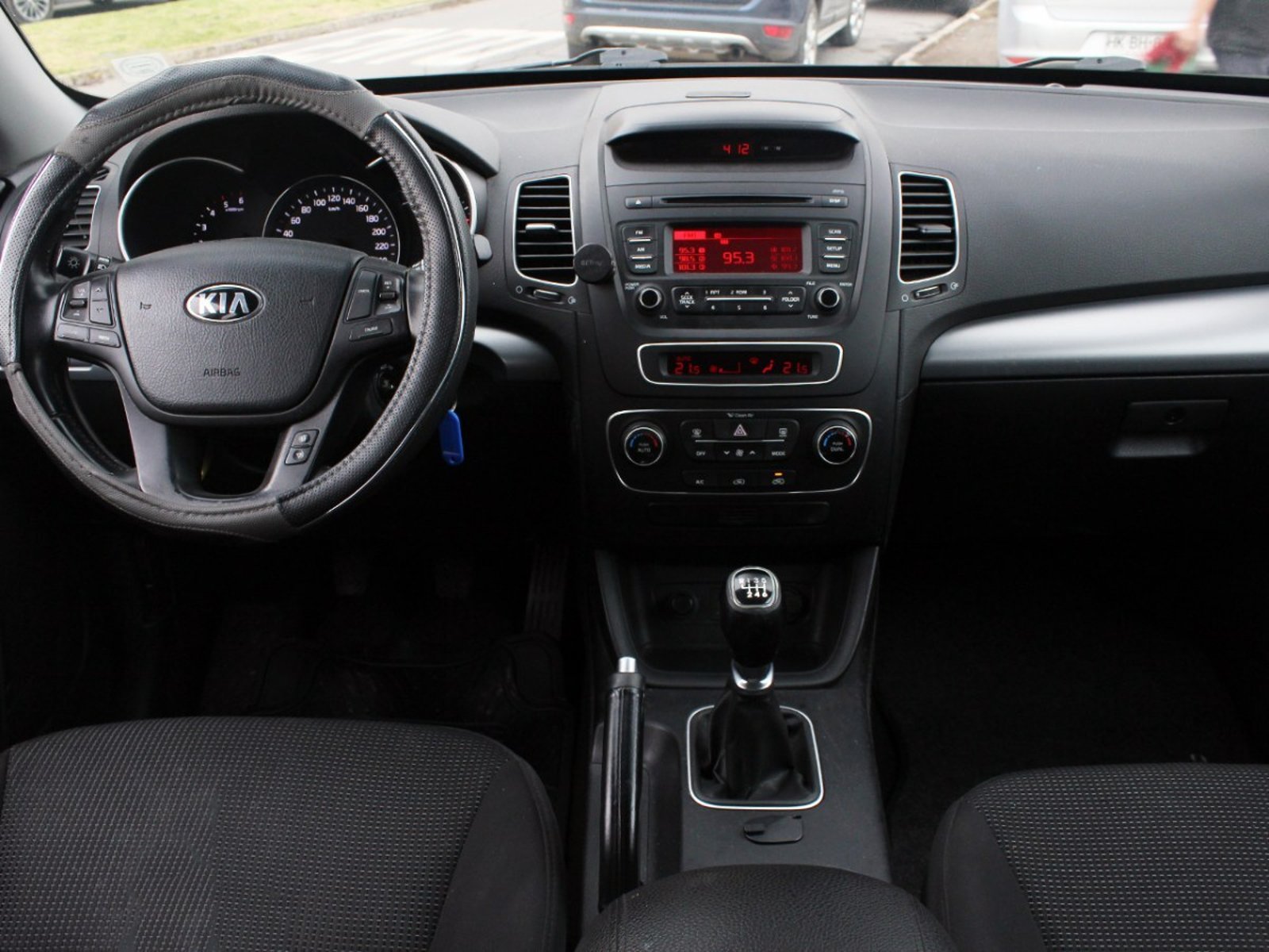 Kia SORENTO 2.2 EX DIESEL 4X2 7PAS 6MT 5P 2014 - Imagen 9 de 10