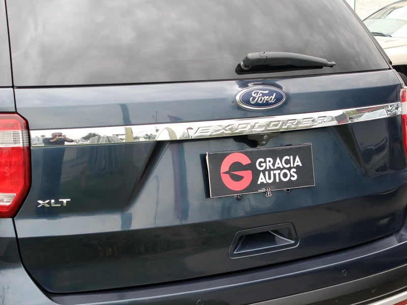 Ford EXPLORER 3.5 XLT 4X2 AT 5P 2018 - Imagen 7 de 10