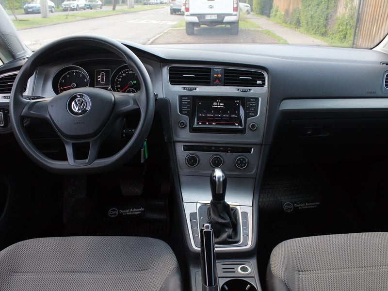 Volkswagen GOLF 1.6 4X2 AT 5P 2015 - Imagen 9 de 10