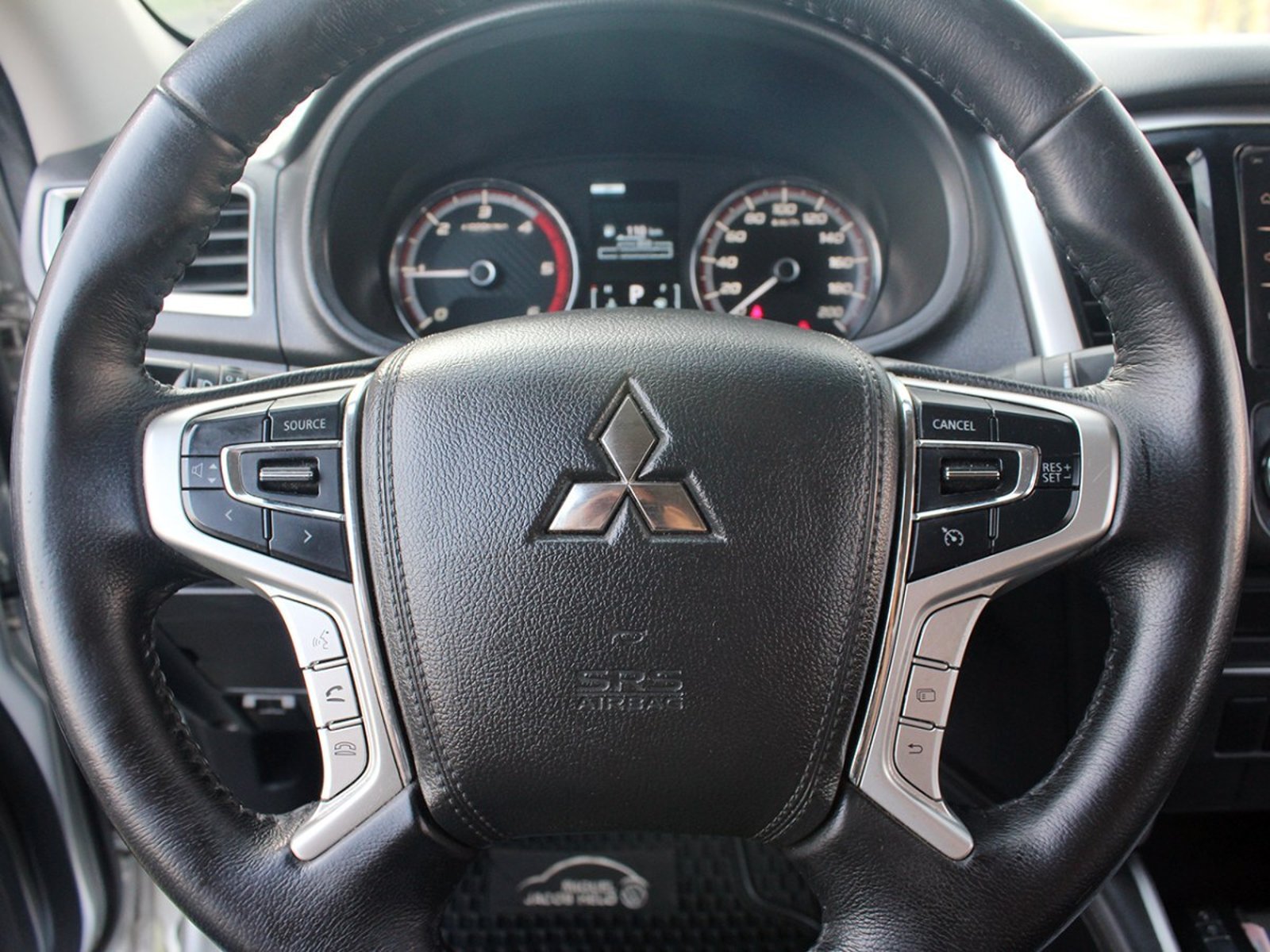 MITSUBISHI L200 DAKAR 2.4 AUT 4X4 2023 - Imagen 10 de 10