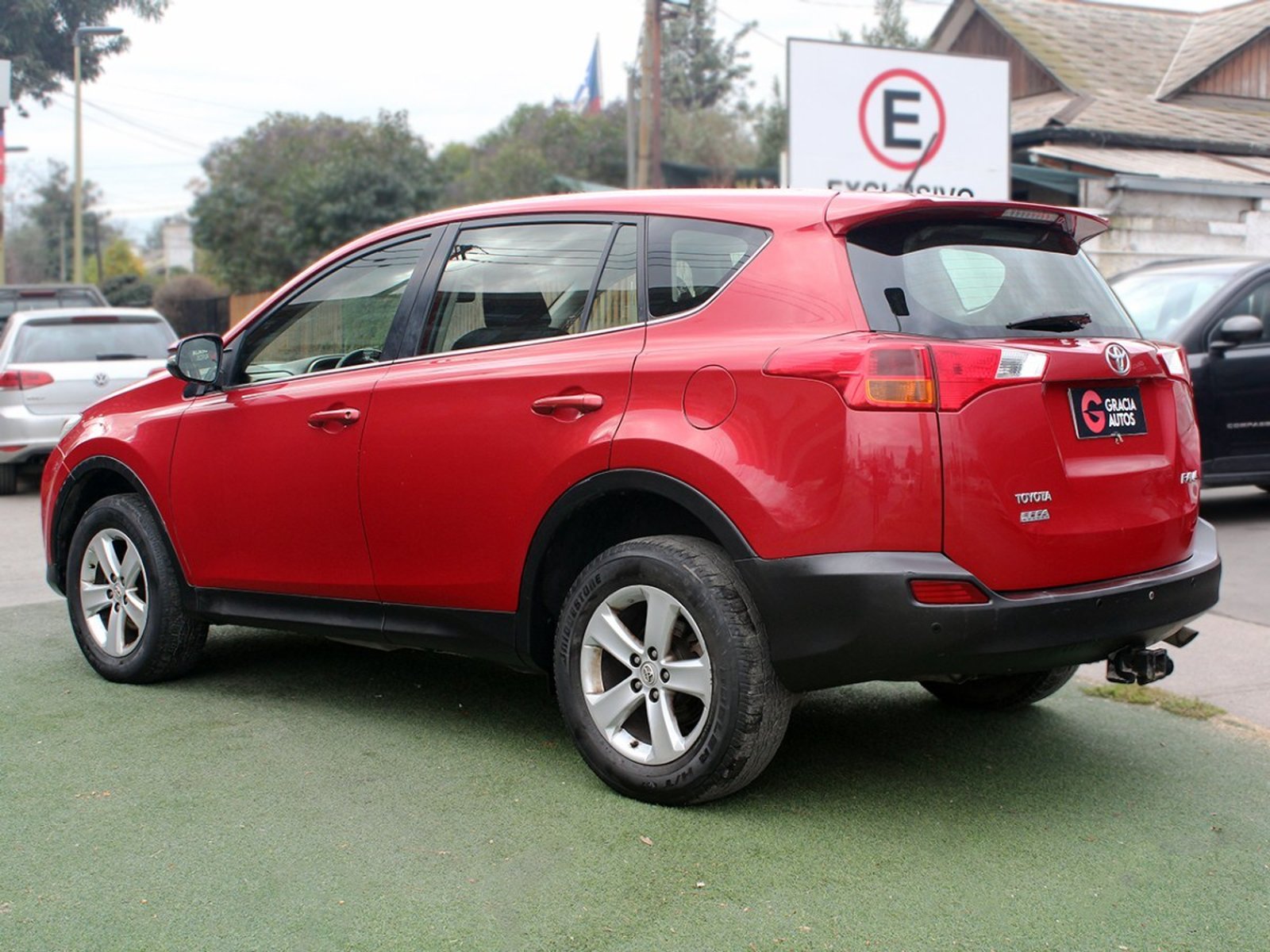 Toyota RAV 4 2.5 LUJO 4X2 AT 5P 2015 - Imagen 6 de 10
