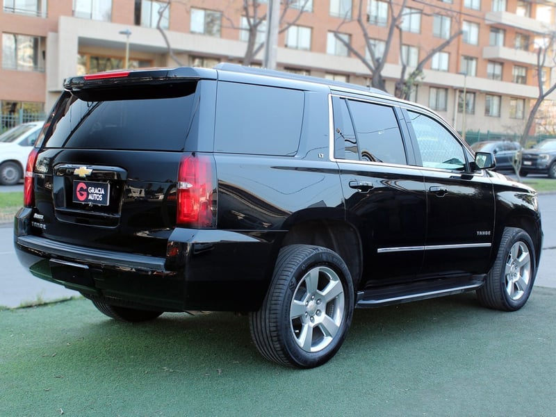 Chevrolet TAHOE 5.3 4X4 LT 2019 - Imagen 4 de 10