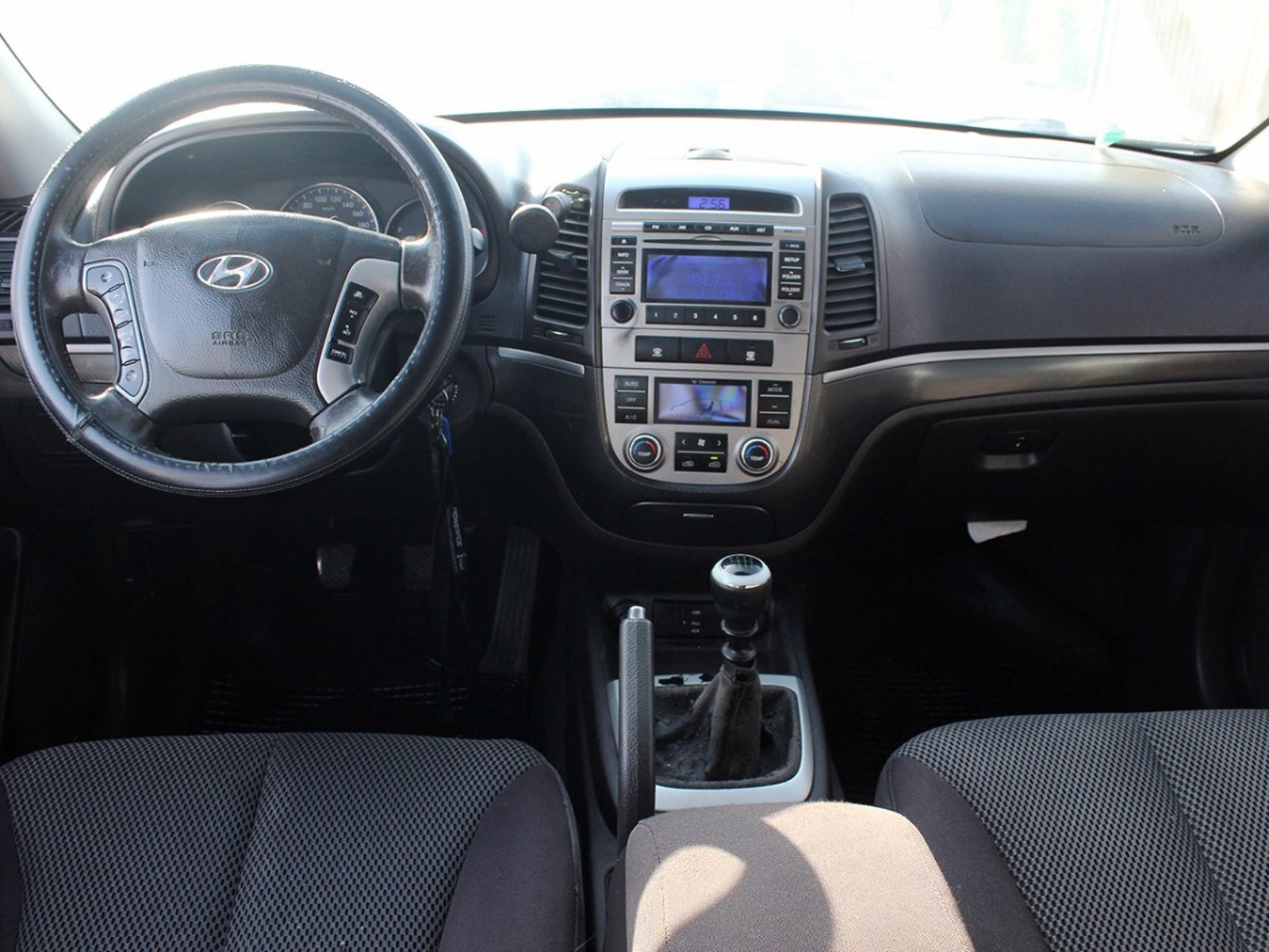 HYUNDAI SANTA FE 4X4 GLS 2.2 MT DIESEL 2012 - Imagen 9 de 10