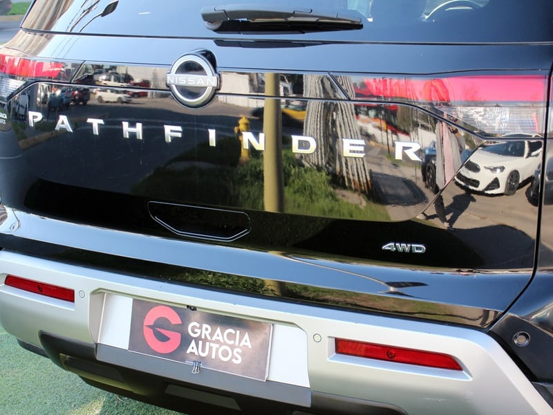 Nissan PATHFINDER 4X4 3.5 AUT EXCLUSIVE 2024 - Imagen 7 de 10