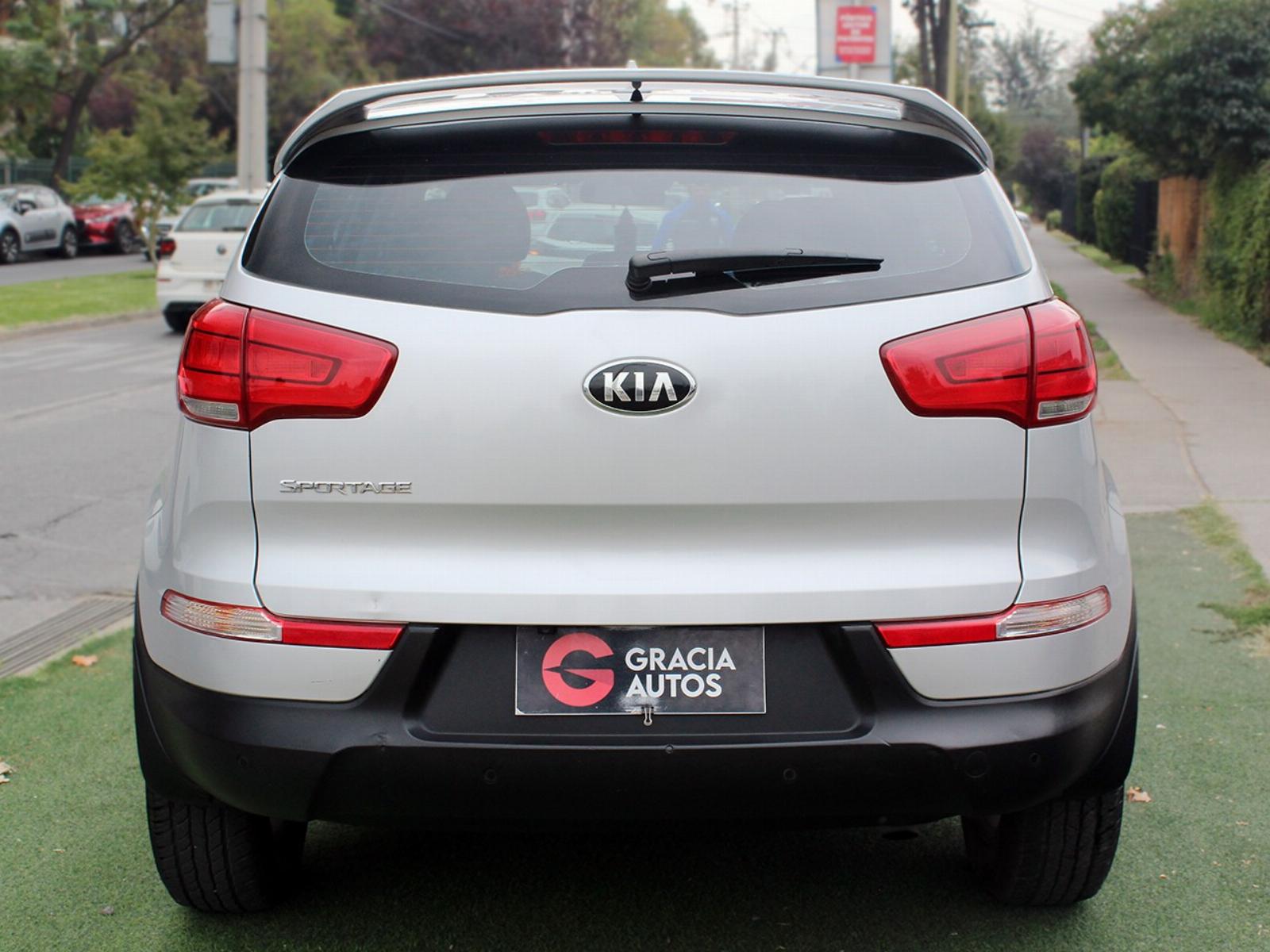 KIA SPORTAGE LX 2.0 AT 2015 - Imagen 5 de 8
