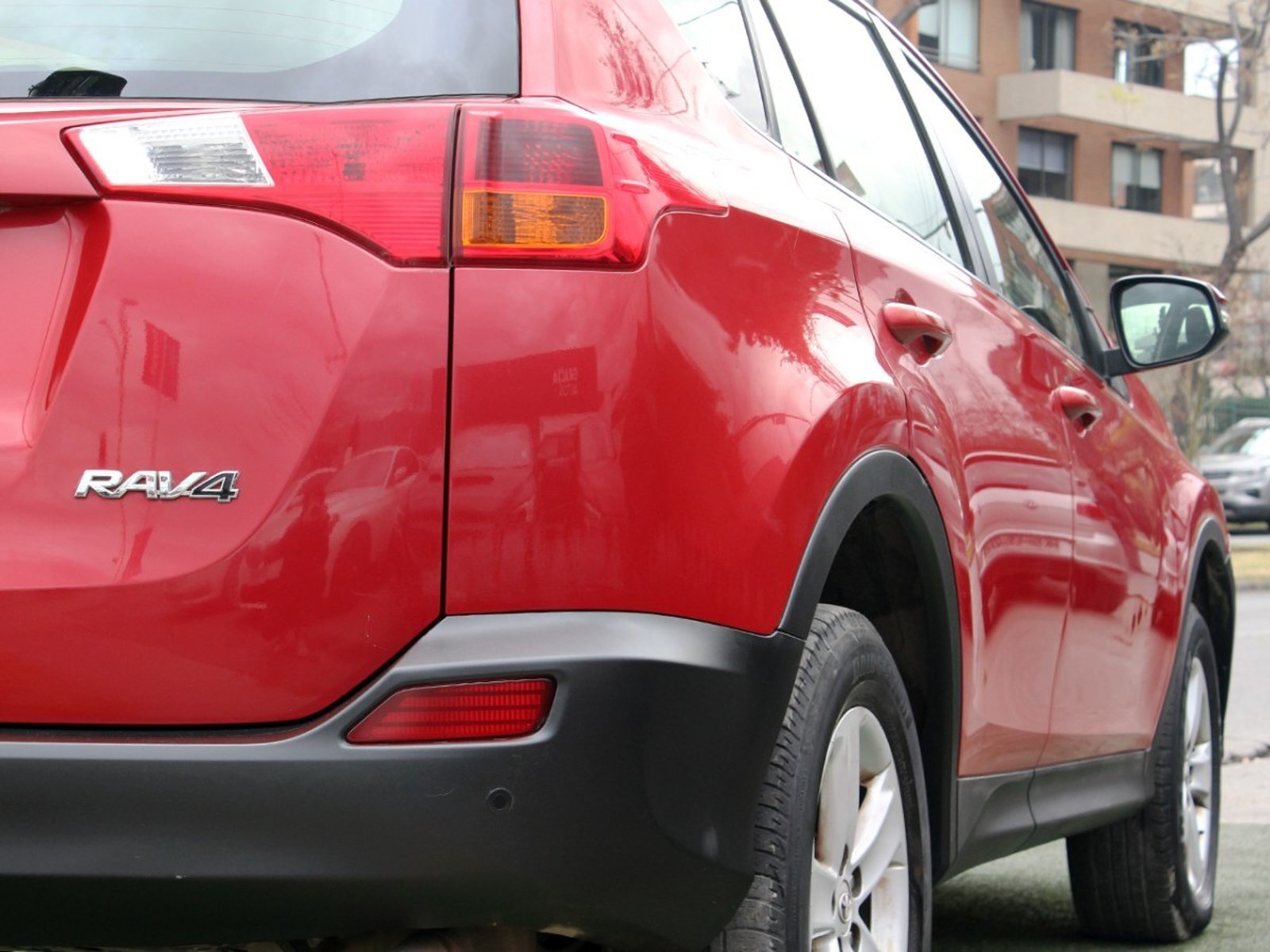 Toyota RAV 4 2.5 LUJO 4X2 AT 5P 2015 - Imagen 7 de 10