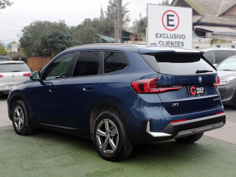 BMW X1 1.5 18I COMFORT S-DRIVE 4X2 AT 5P 2023 - Imagen 6 de 10