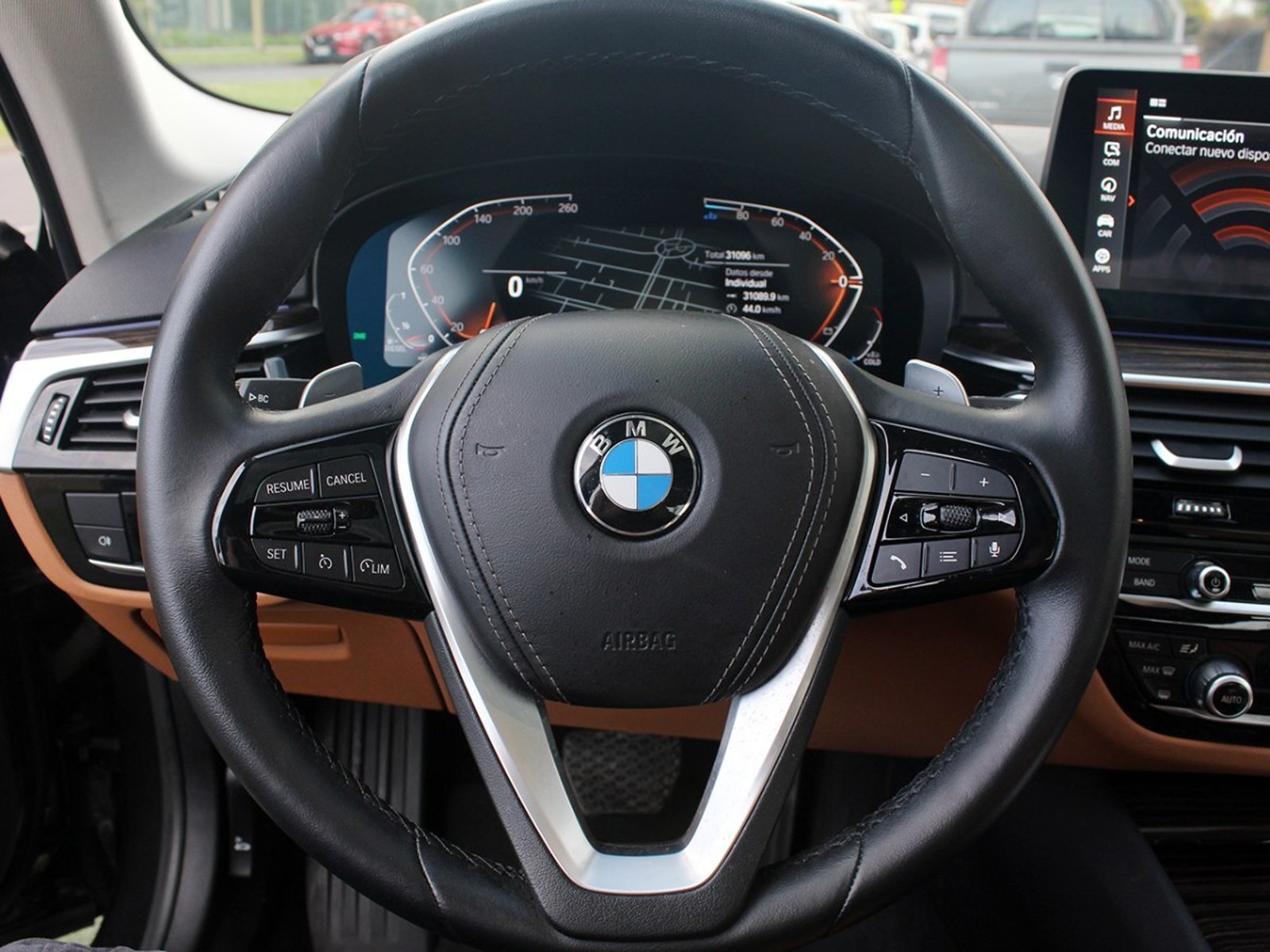 BMW 520 DIESEL 2.0 HERITAGE 2023 - Imagen 10 de 10