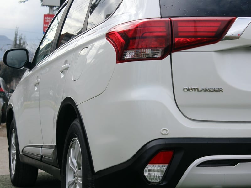 Mitsubishi OUTLANDER 2.0 4X2 AT 2021 - Imagen 7 de 10
