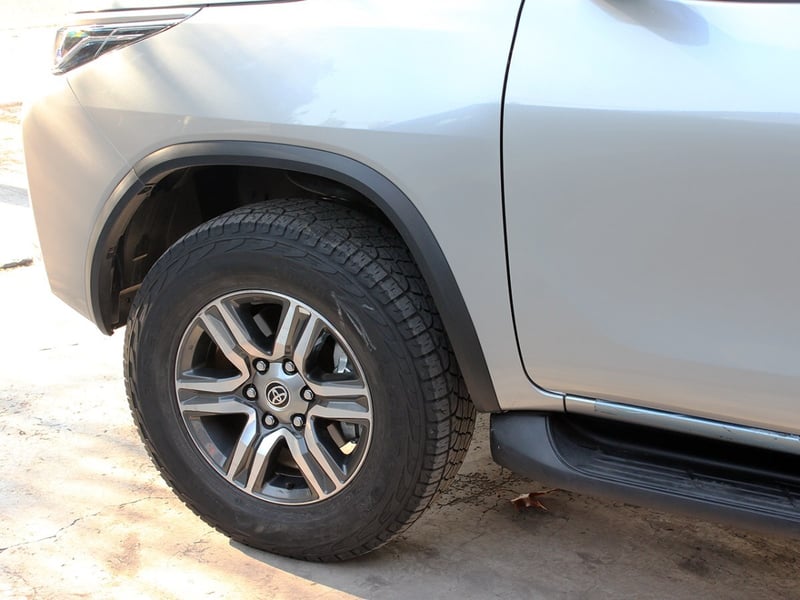 Toyota FORTUNER 2.7 SR5 4X2 AT 2025 - Imagen 8 de 10