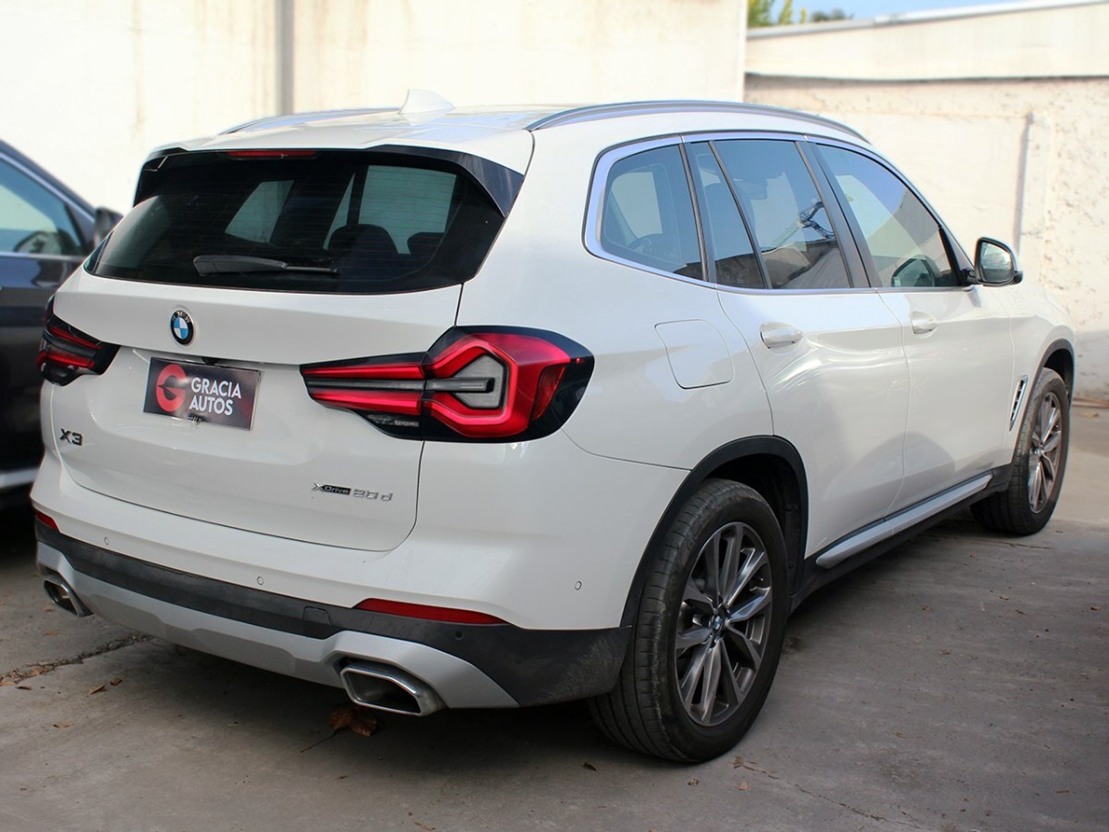 BMW X3 XDRIVE 20D DIESEL HERITAGE 4X4 2024 - Foto 4 de 10