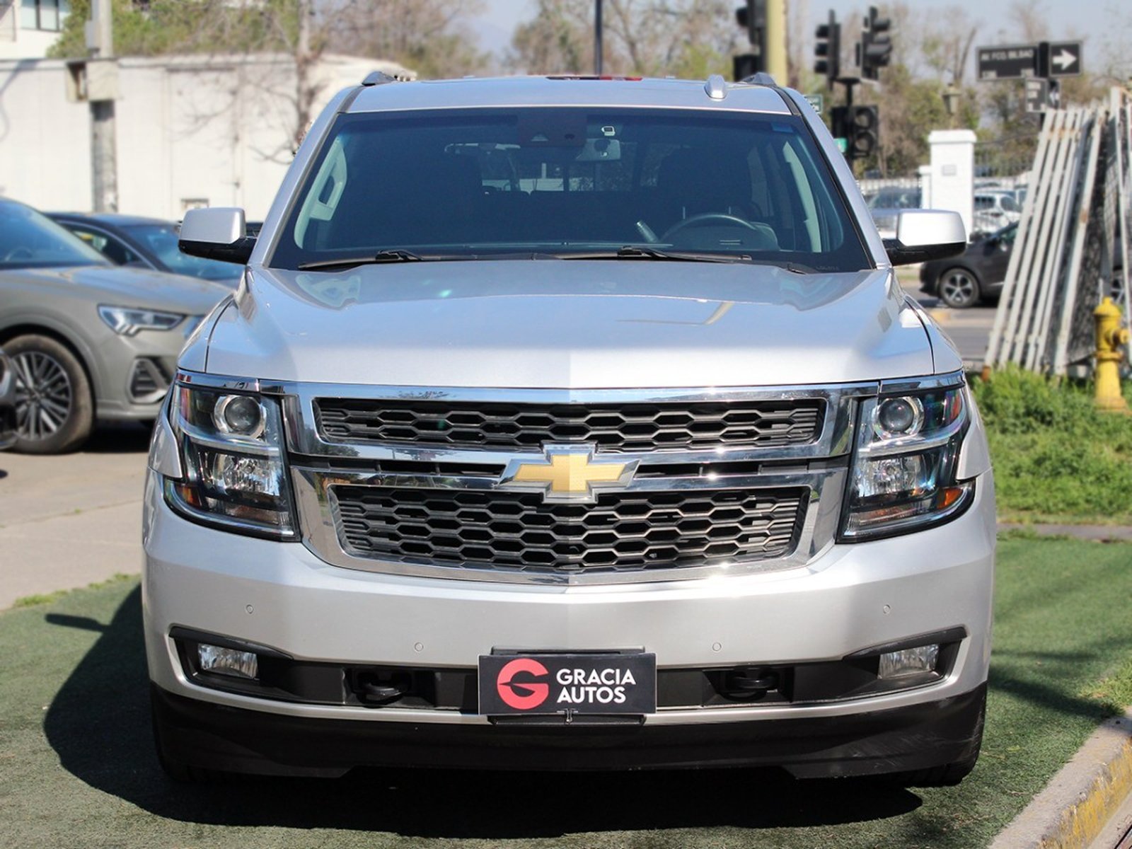 Chevrolet TAHOE 5.3 4X4 LT 2019 - Foto 2 de 10
