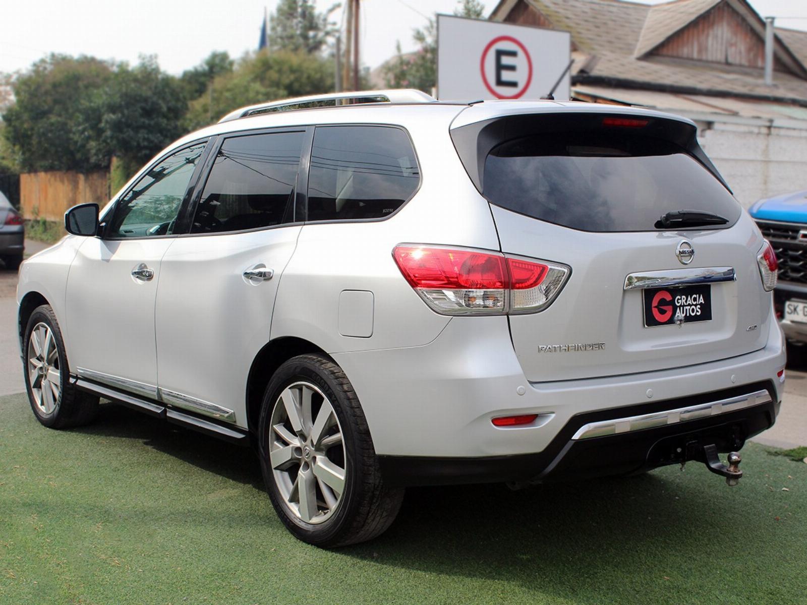 NISSAN PATHFINDER EXCLUSIVE 3.5 AUT 4WD 2017 - Imagen 6 de 7
