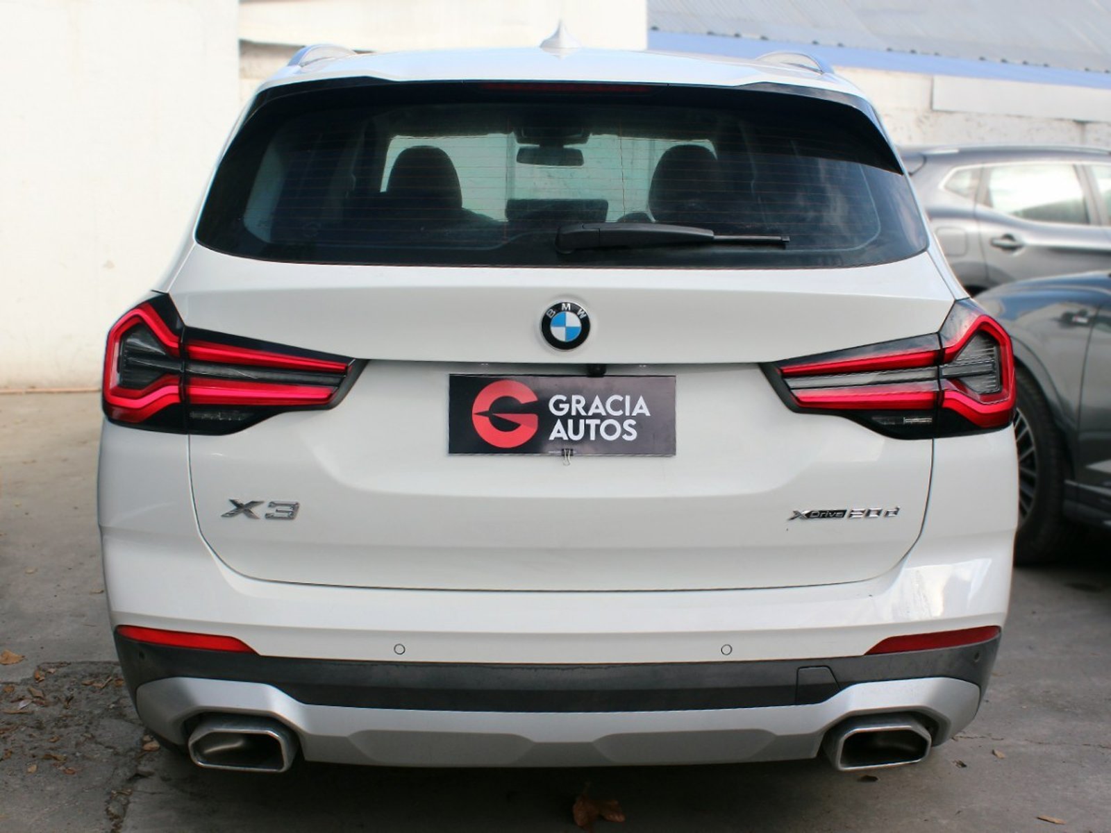 BMW X3 XDRIVE 20D DIESEL HERITAGE 4X4 2024 - Foto 5 de 10