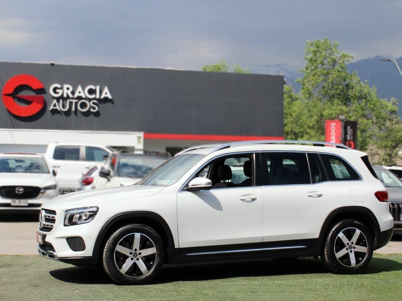 Mercedes-Benz GLB 200 1.3 TURBO 2023
