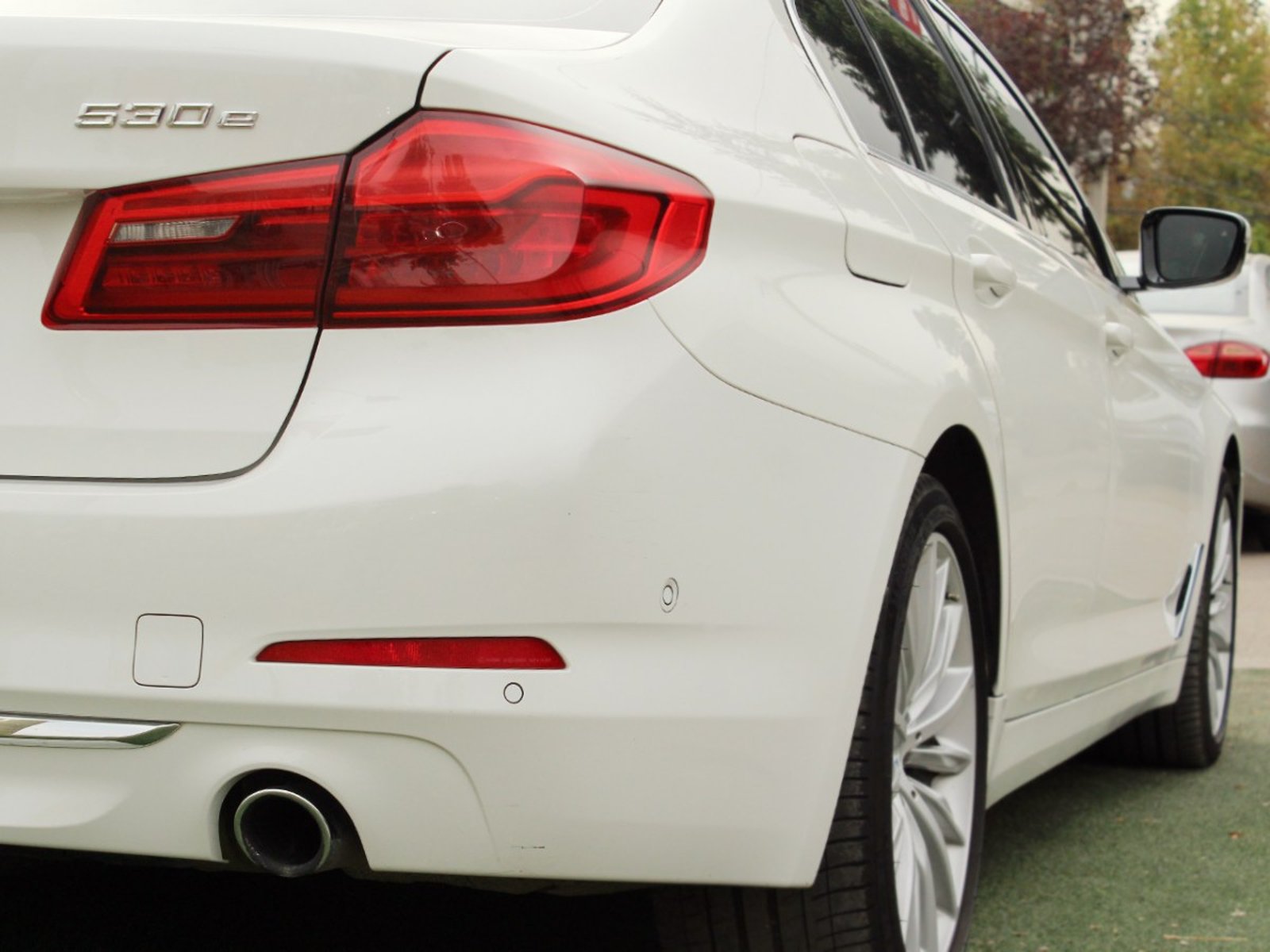 BMW 530 E iPERFORMANCE LUXURY HIBRIDO 2021 - Imagen 7 de 10
