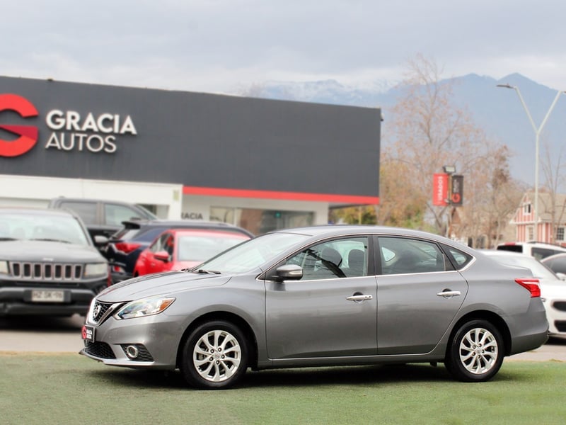 Nissan SENTRA 1.8 MT ADVANCE 2021