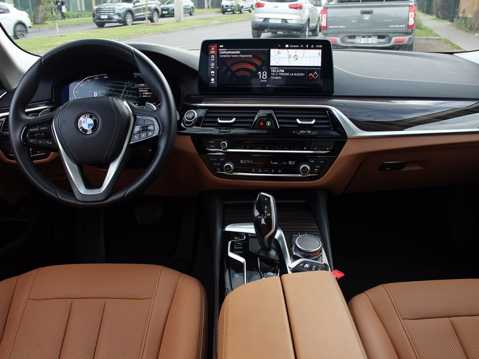 BMW 520 DIESEL 2.0 HERITAGE 2023 - Imagen 9 de 10