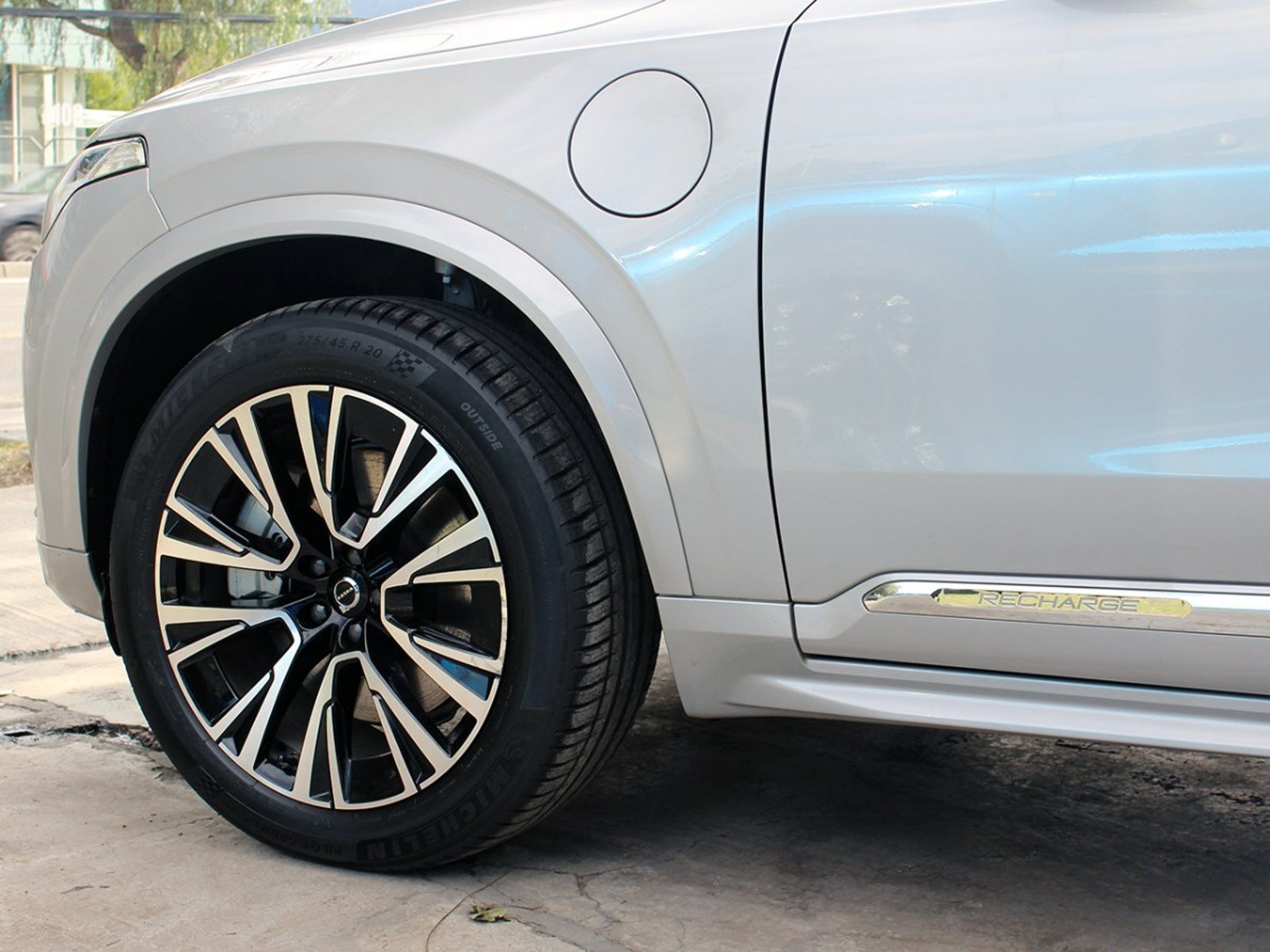 Volvo XC90 2.0 T8 RECHARGE PLUS HYBRID AWD AT 2024 - Imagen 8 de 10