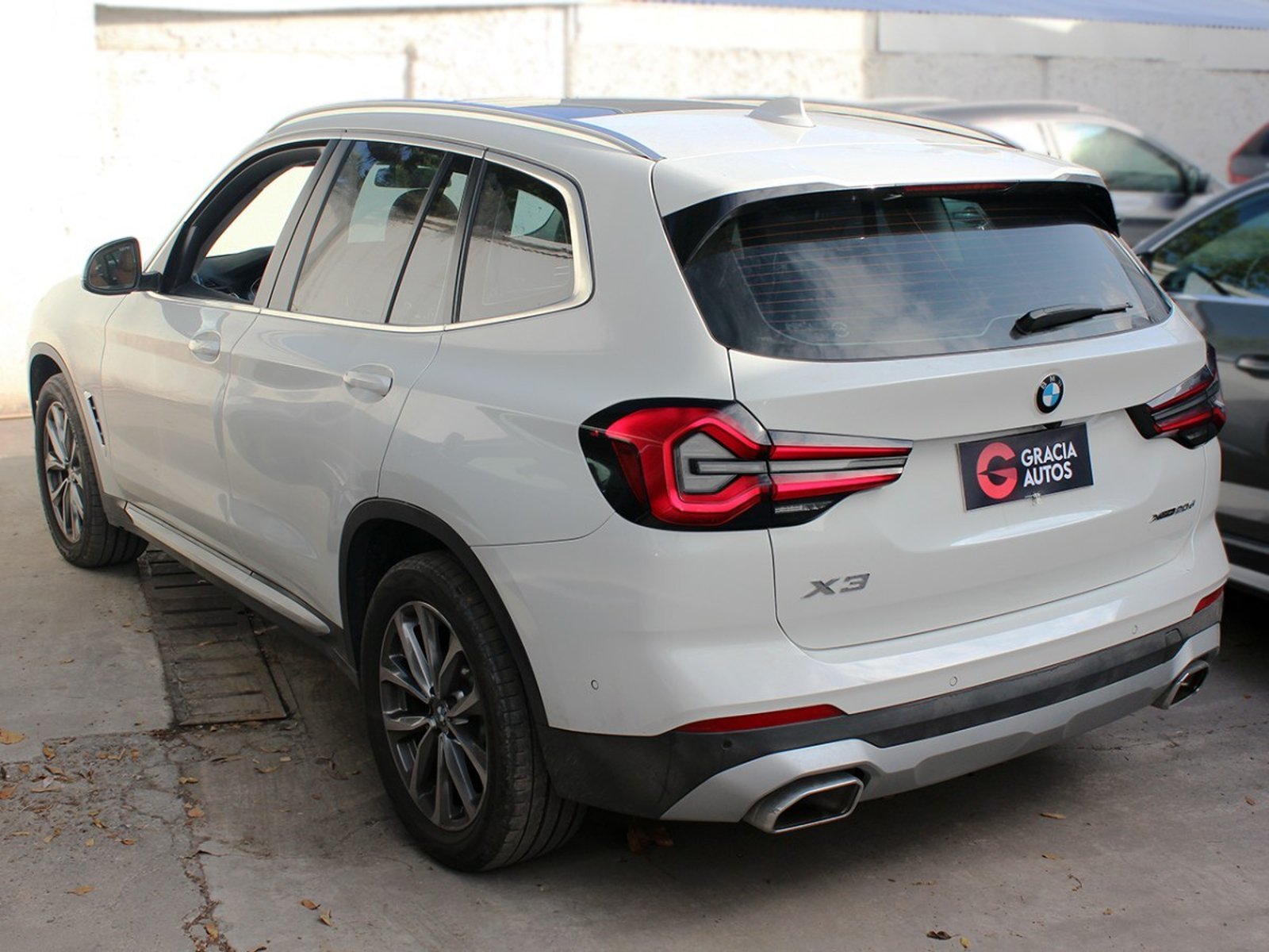 BMW X3 XDRIVE 20D DIESEL HERITAGE 4X4 2024 - Imagen 6 de 10