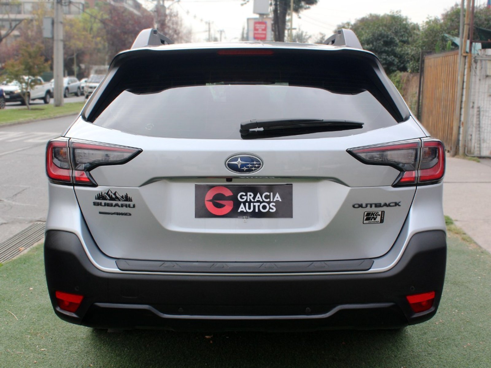 SUBARU OUTBACK 4X4 2.5 AT FIELD EDITION 2026 - Imagen 5 de 9