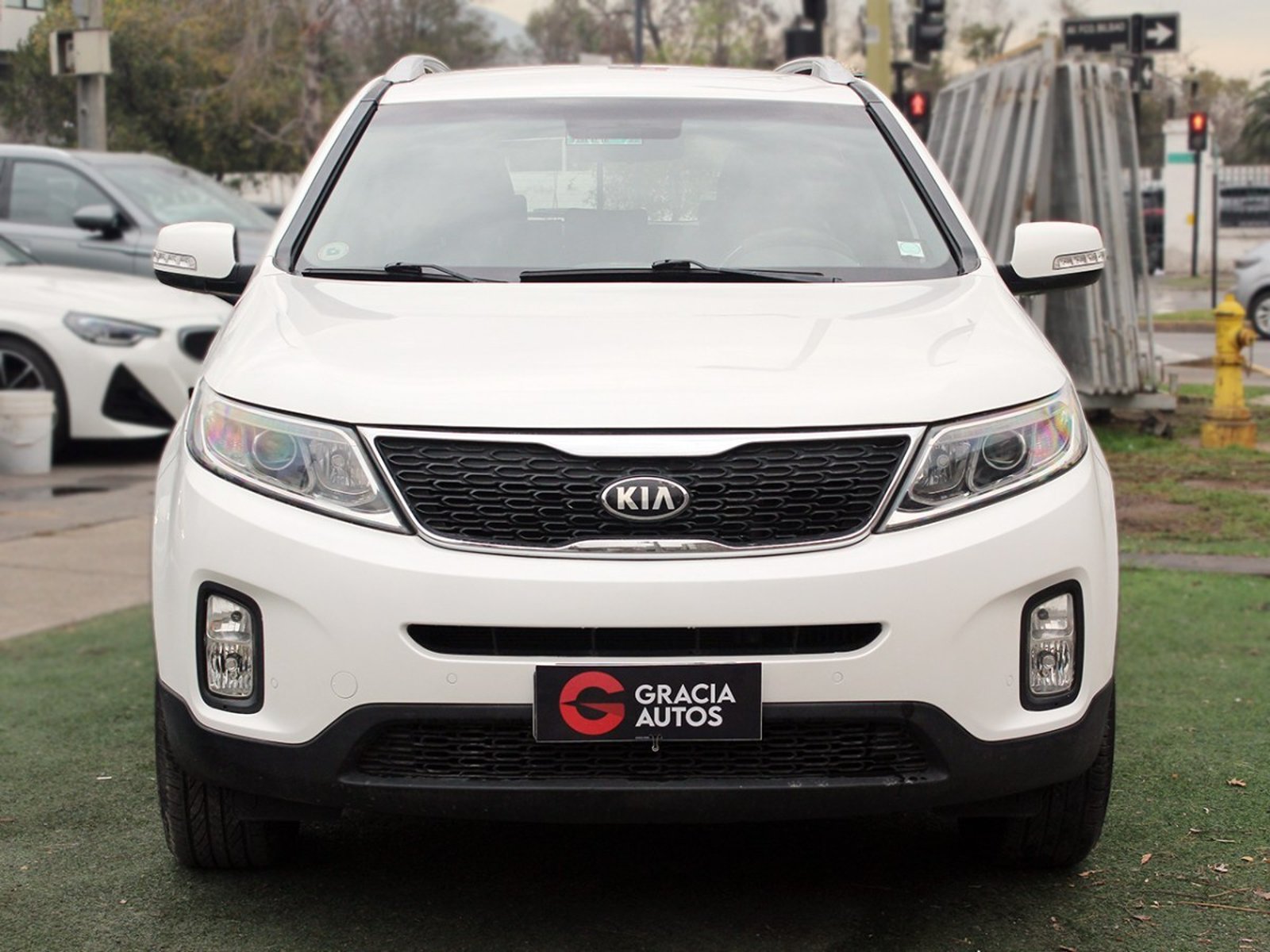 Kia SORENTO 2.2 EX DIESEL 4X2 7PAS 6MT 5P 2014 - Foto 2 de 10