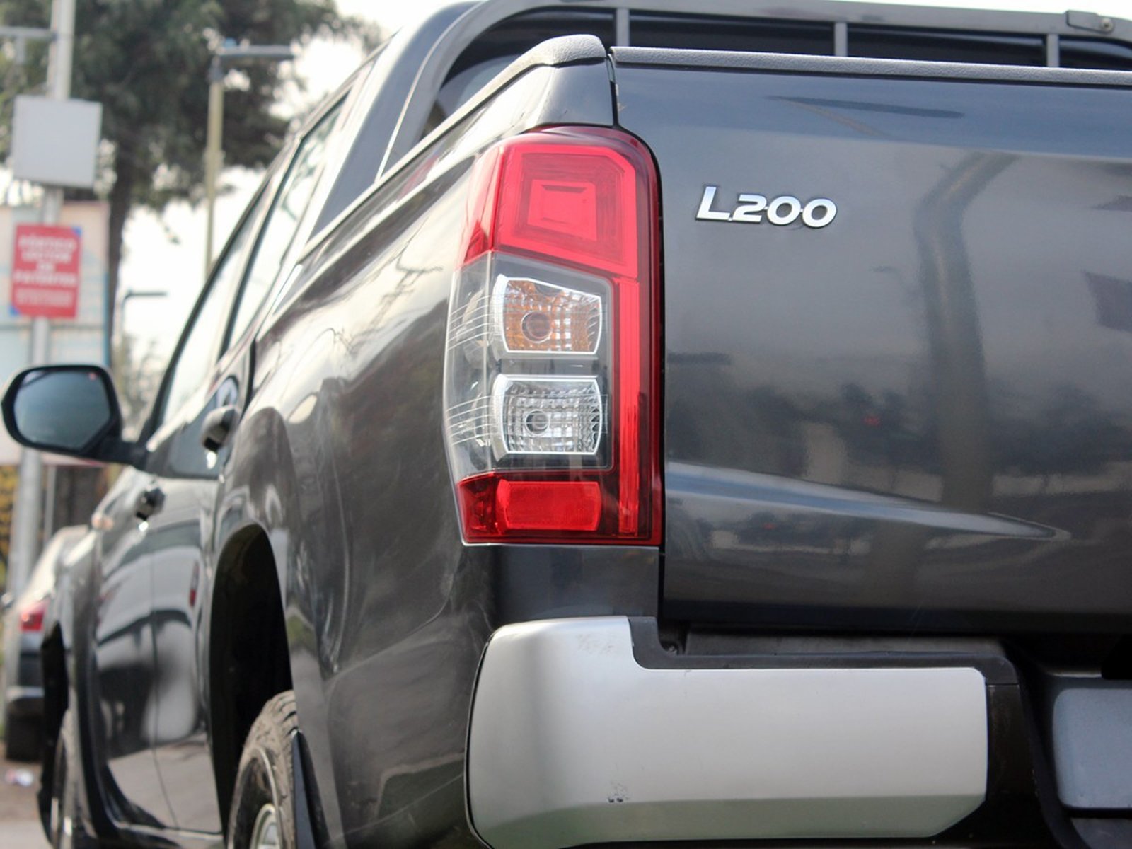 Mitsubishi L200 WORK CR 2.4 2023 - Imagen 7 de 10