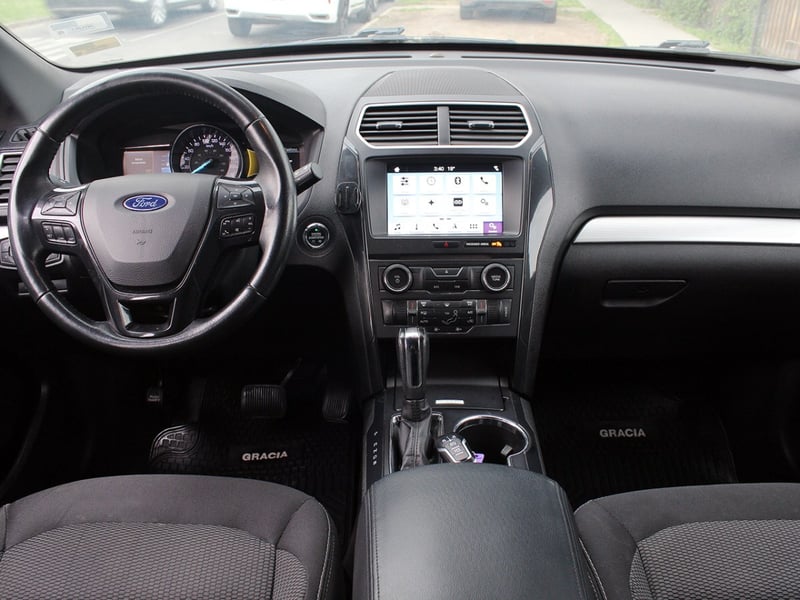 Ford EXPLORER 3.5 XLT 4X2 AT 5P 2018 - Imagen 9 de 10