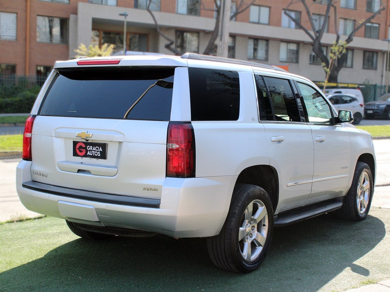 Chevrolet TAHOE 5.3 4X4 LT 2019 - Foto 4 de 10