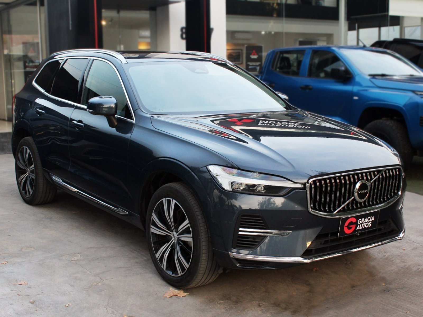 VOLVO XC60 T8 RECHARGE AWD 2.0 INSCRIPTION 2022 - Imagen 3 de 10