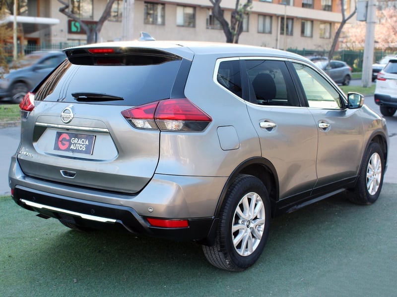 Nissan X-TRAIL 2.5 SENSE 4X2 CVT AT 5P 2021 - Imagen 4 de 10