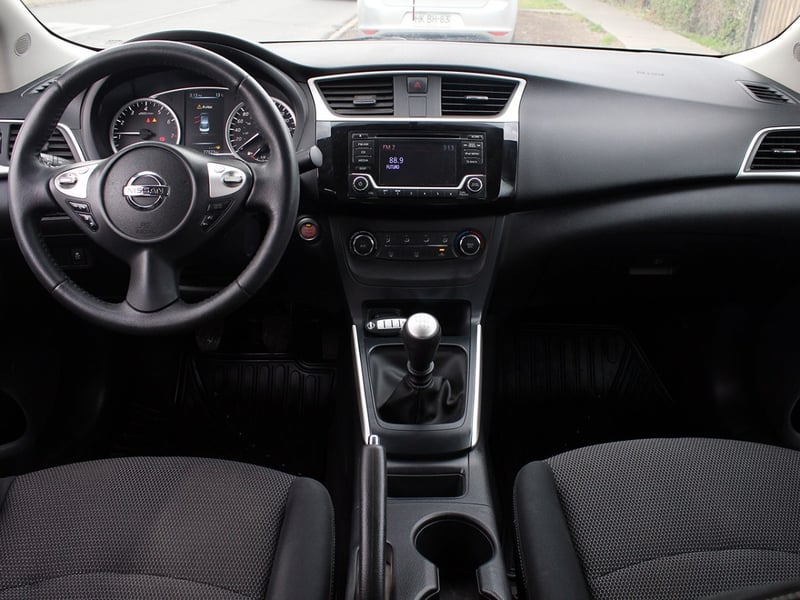 Nissan SENTRA 1.8 MT ADVANCE 2021 - Imagen 9 de 10