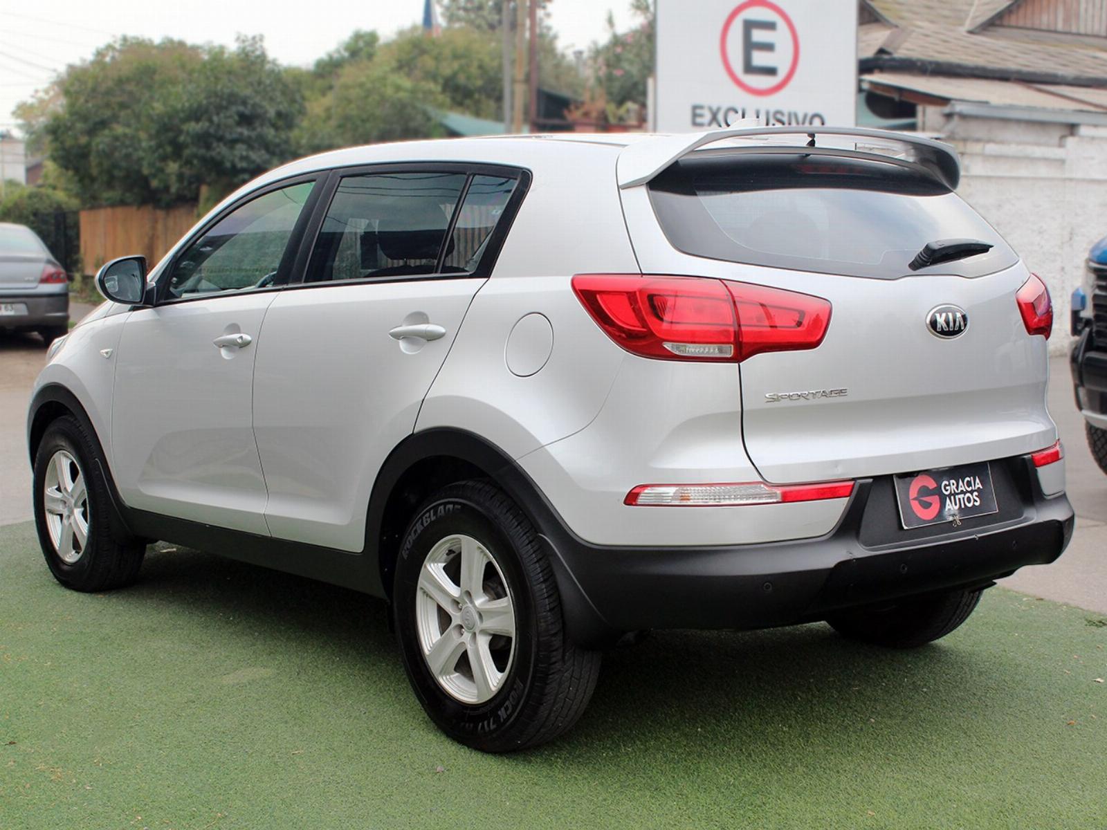 KIA SPORTAGE LX 2.0 AT 2015 - Imagen 6 de 8