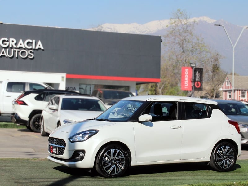 Suzuki SWIFT 1.2 GLX PLUS 4X2 HB CVT AT 5P 2024