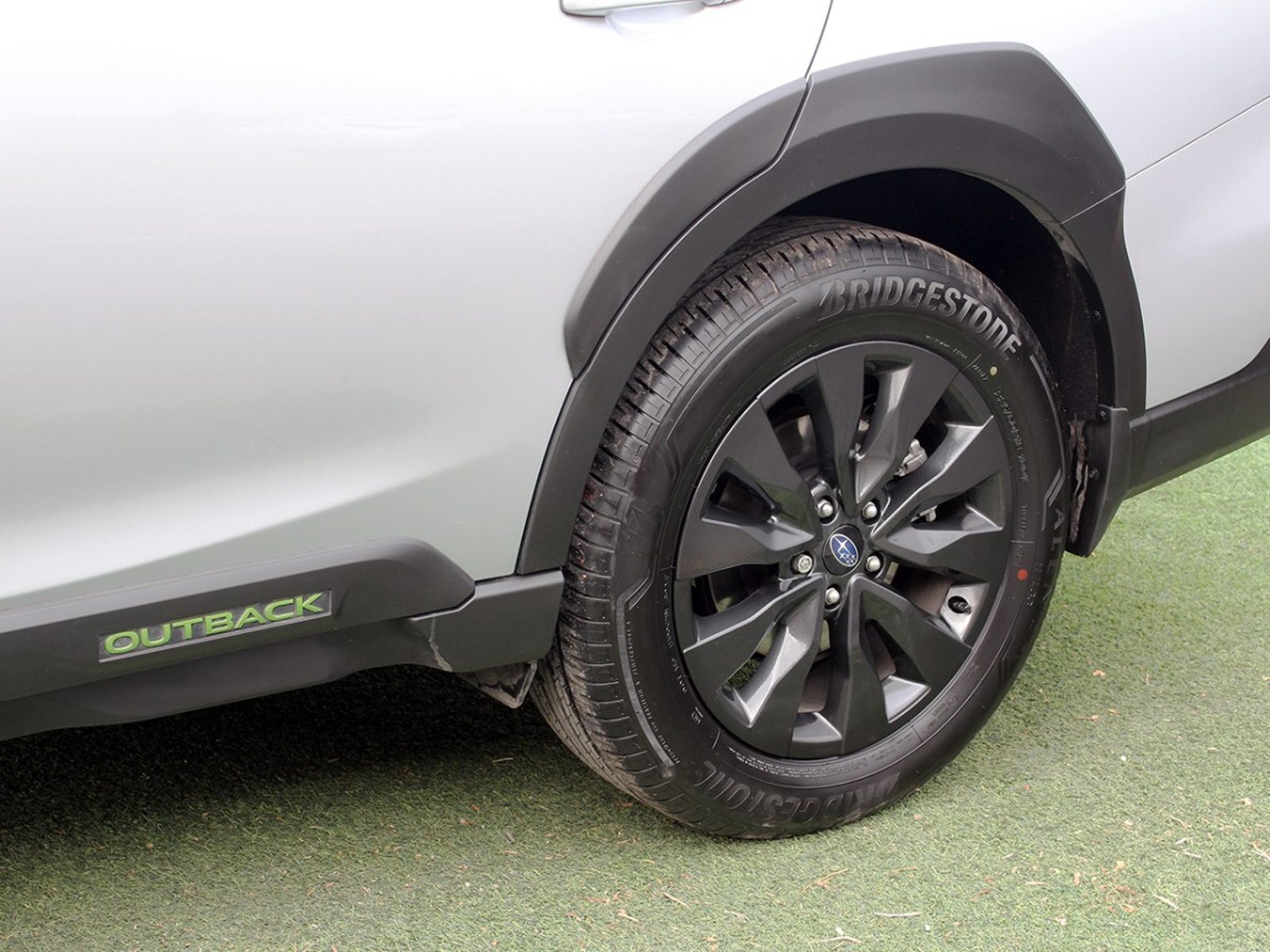 SUBARU OUTBACK 4X4 2.5 AT FIELD EDITION 2026 - Imagen 8 de 9