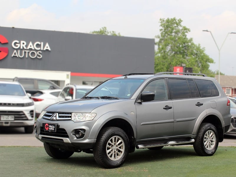 Mitsubishi MONTERO SPORT G2 2.5 DIESEL MT 5P 2016
