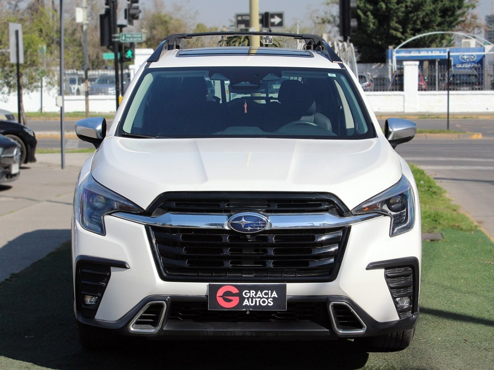 Subaru EVOLTIS 2.4T TOURING GARDX AWD CVT AT 5P 2025 - Foto 2 de 10