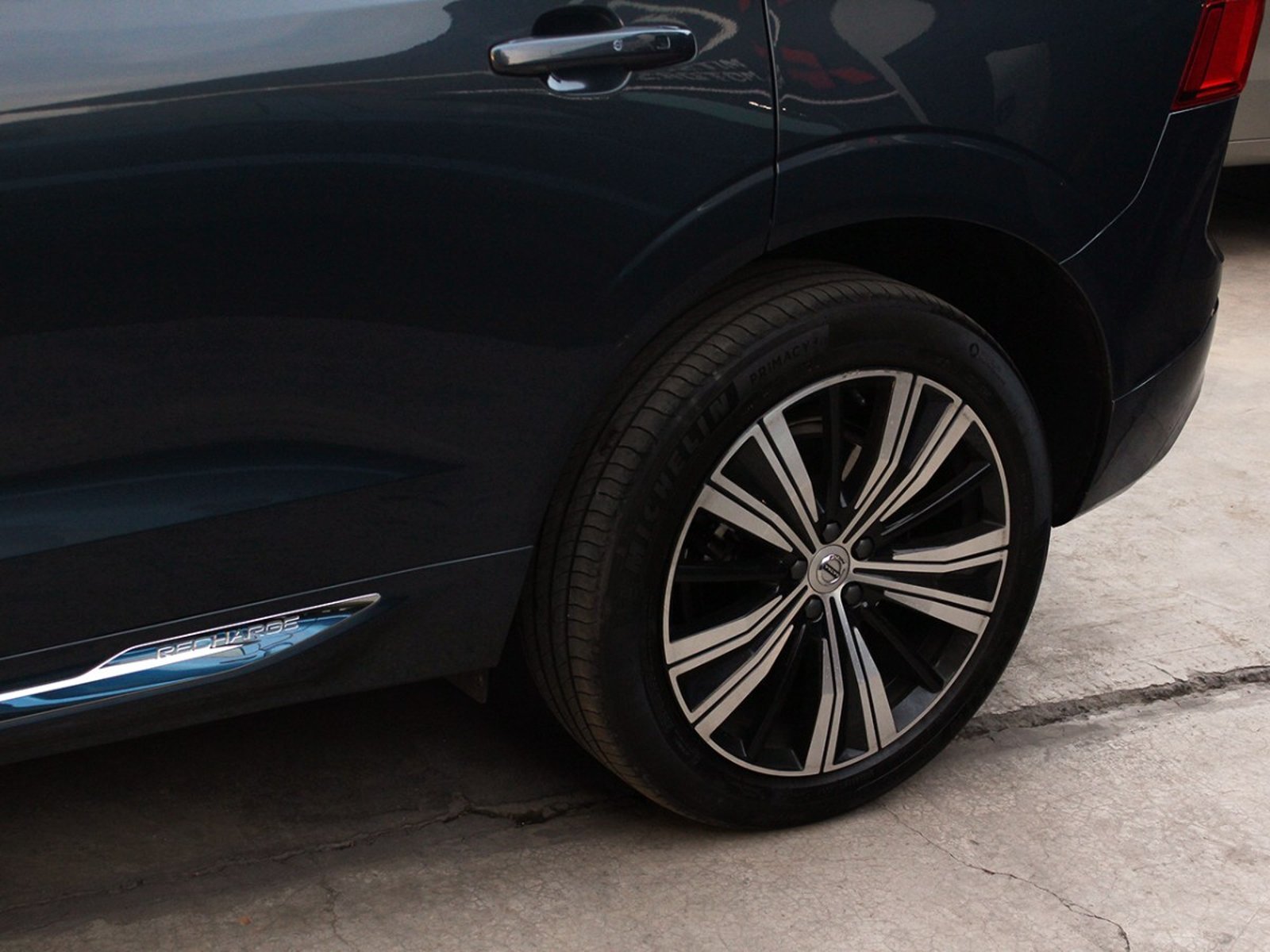 VOLVO XC60 T8 RECHARGE AWD 2.0 INSCRIPTION 2022 - Imagen 8 de 10