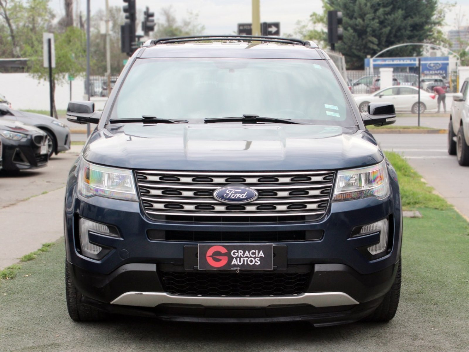 Ford EXPLORER 3.5 XLT 4X2 AT 5P 2018 - Foto 2 de 10