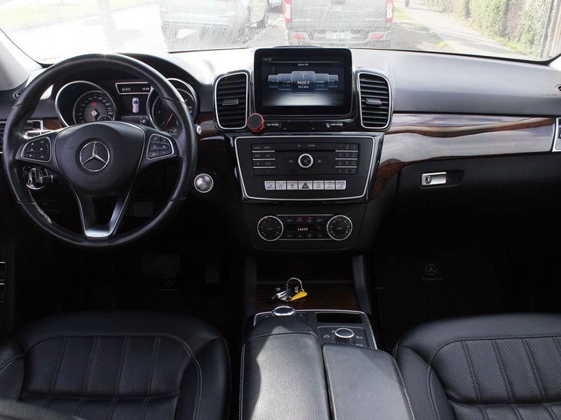 Mercedes-Benz GLE 350D DIESEL FULL TECHO 2018 - Imagen 9 de 10