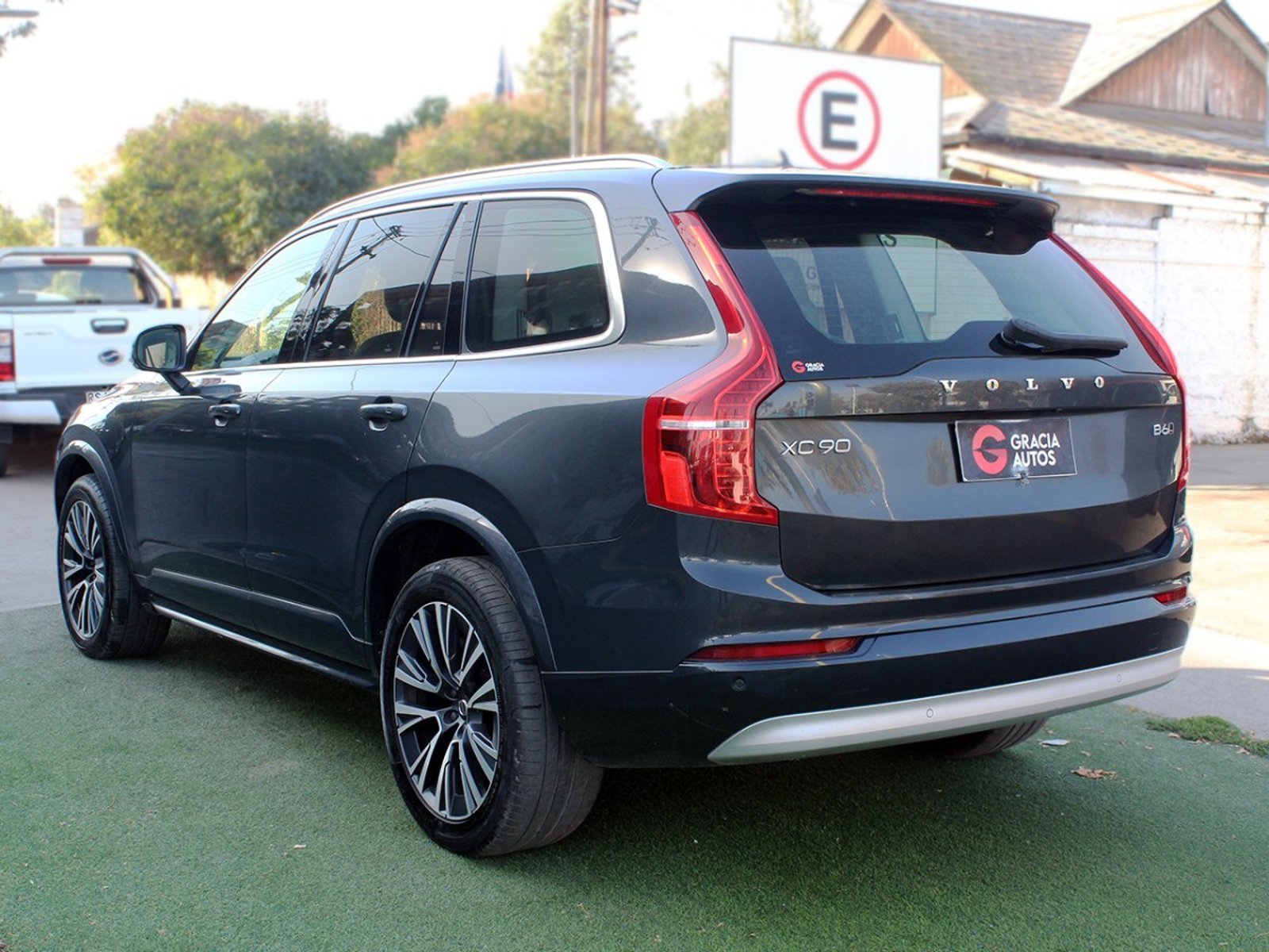 VOLVO XC90 II B6 MOMENTUM AWD 2.0 AUT PLUS 2022 - Imagen 6 de 10