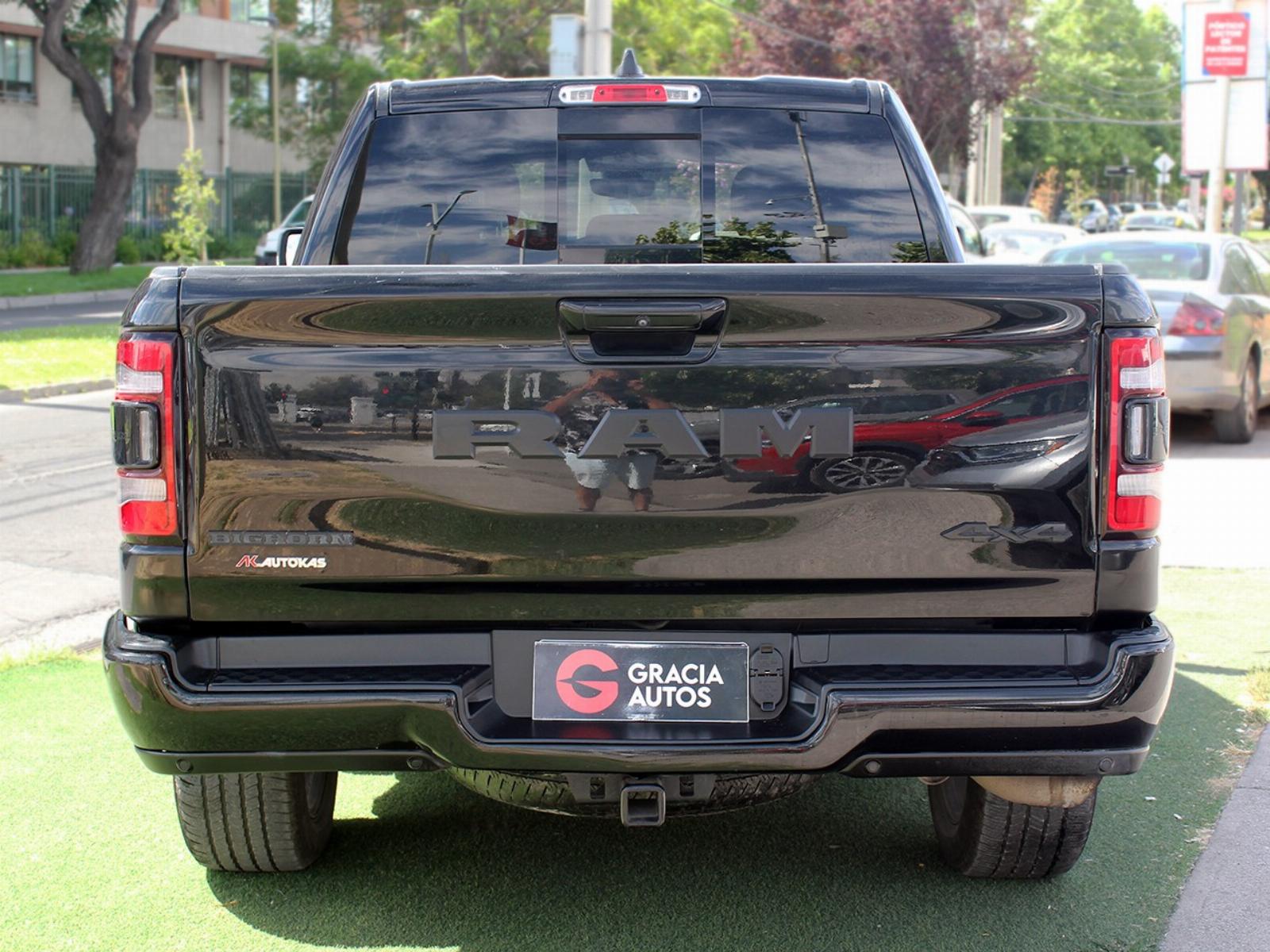 RAM 1500 BIG HORN CREW 4X4 3.6 AUT 2023 - Foto 5 de 8