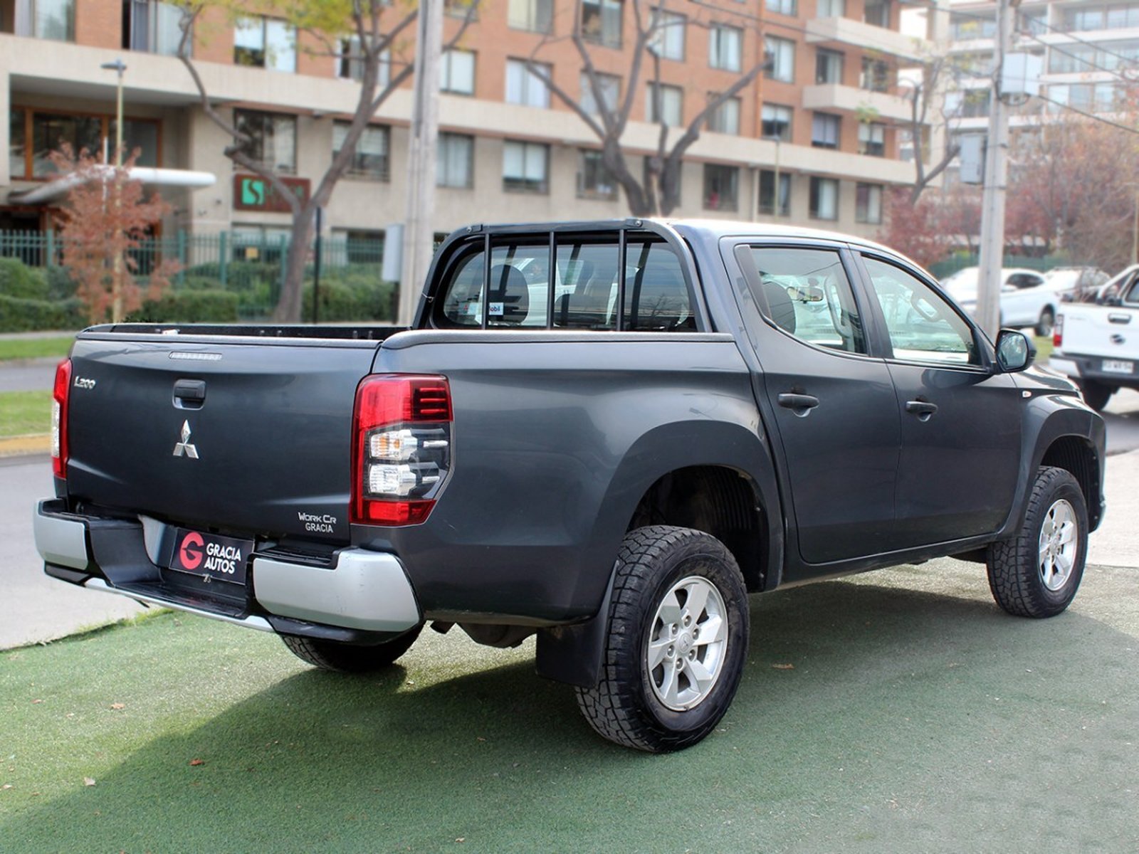 Mitsubishi L200 WORK CR 2.4 2023 - Foto 4 de 10