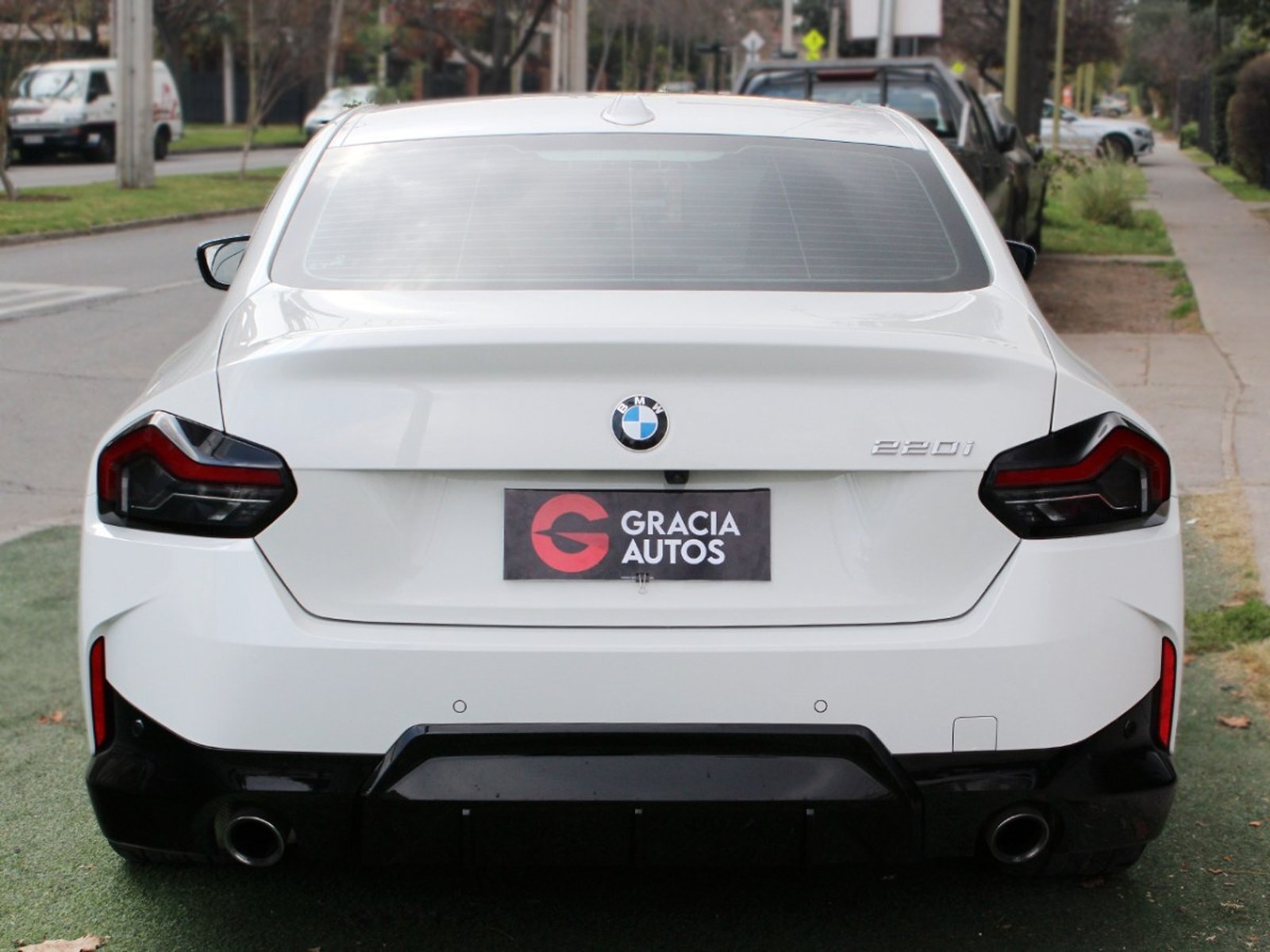 BMW 220 2.0 M SPORT COUPE PANTALLA CURVA 2025 - Foto 5 de 10