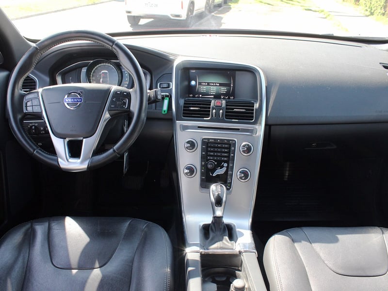 Volvo XC60 T5 2.0 AWD 2017 - Imagen 9 de 10
