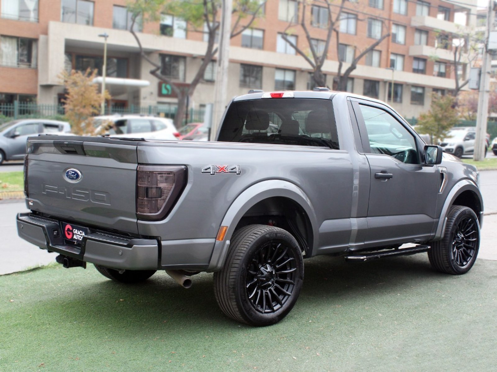 FORD F-150 XLT RC 4X4 3.3 AUT 2024 - Imagen 4 de 10