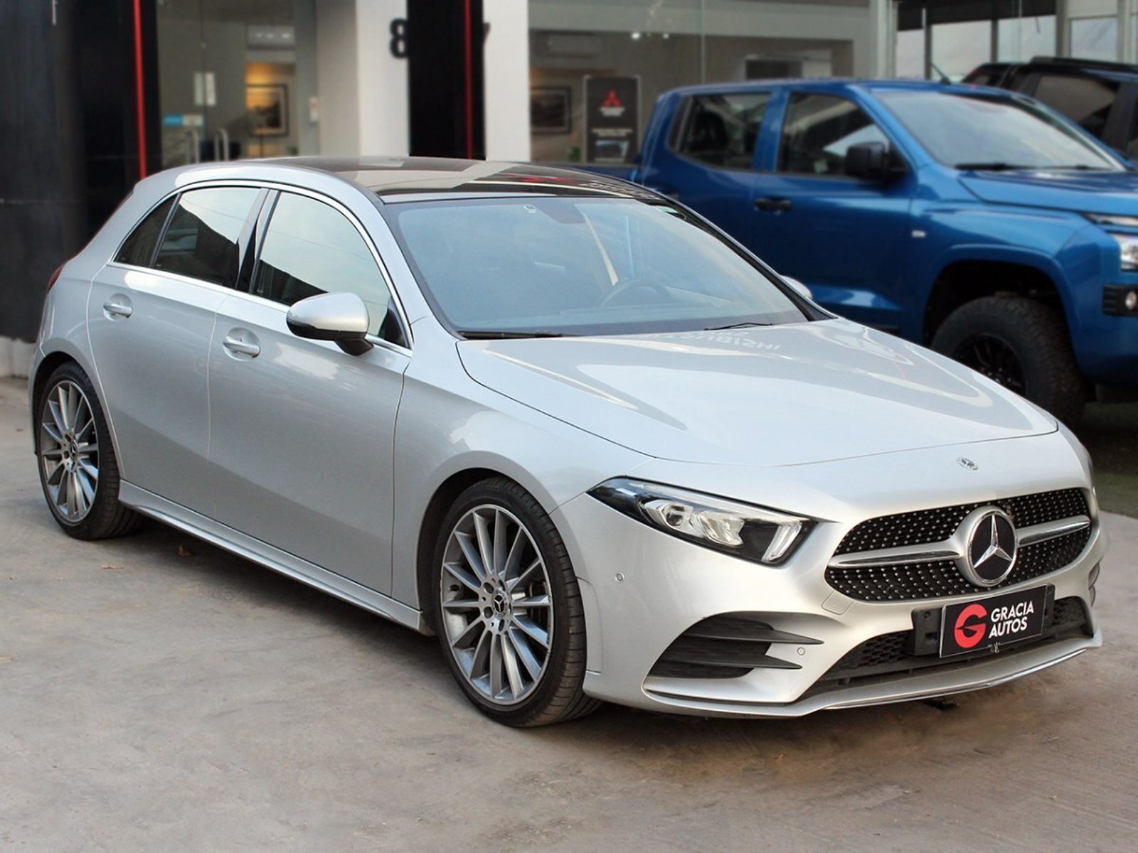 MERCEDES-BENZ A250 AMG LINE 2.0 2020 - Imagen 3 de 10